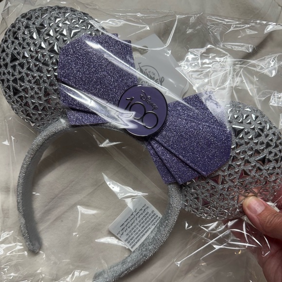 NWT LE Disney 100 Years Anniversary Minnie Ears & Bow Headband - Picture 3 of 4